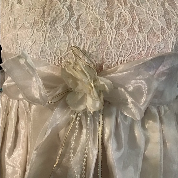 Princess flower girl dress - Picture 2 of 9